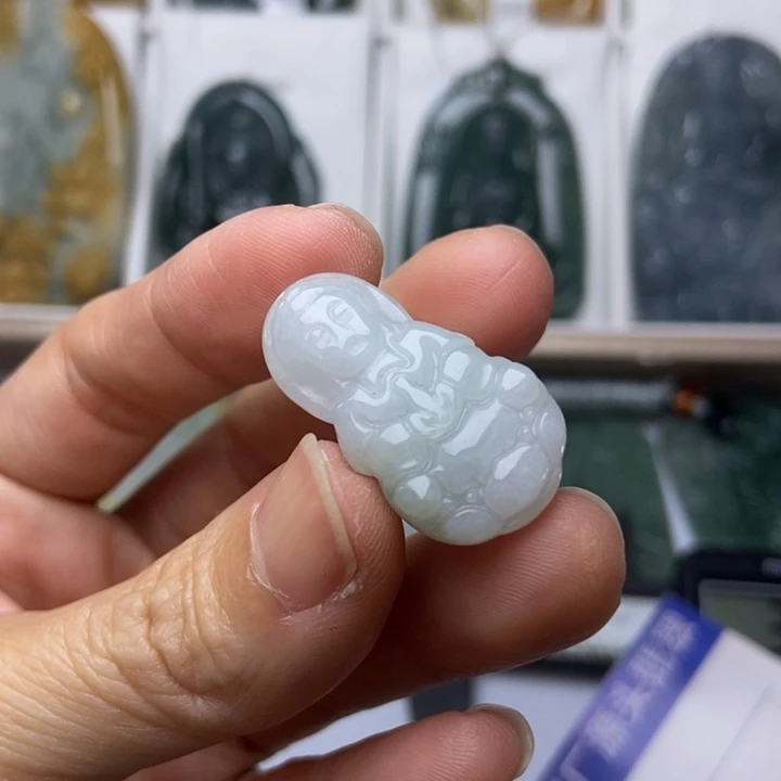 翡翠未镶嵌挂件翡翠