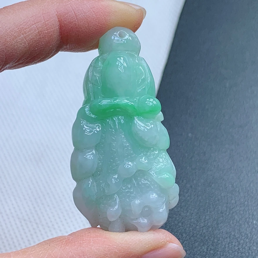 天然翡翠A货飘绿精雕百财吊坠挂件长51.2宽25.2厚13.3mm精雕大气