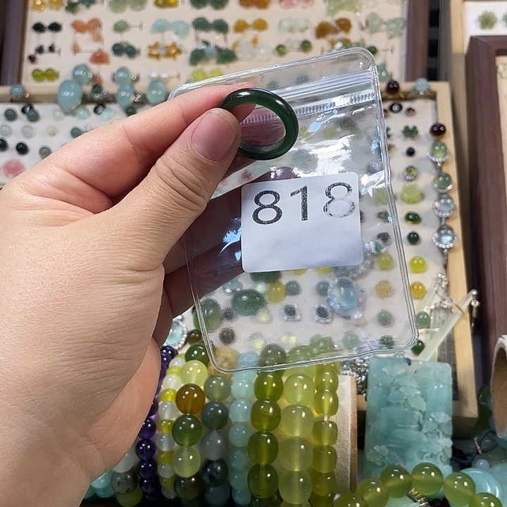 蛇纹石玉合金耳钉