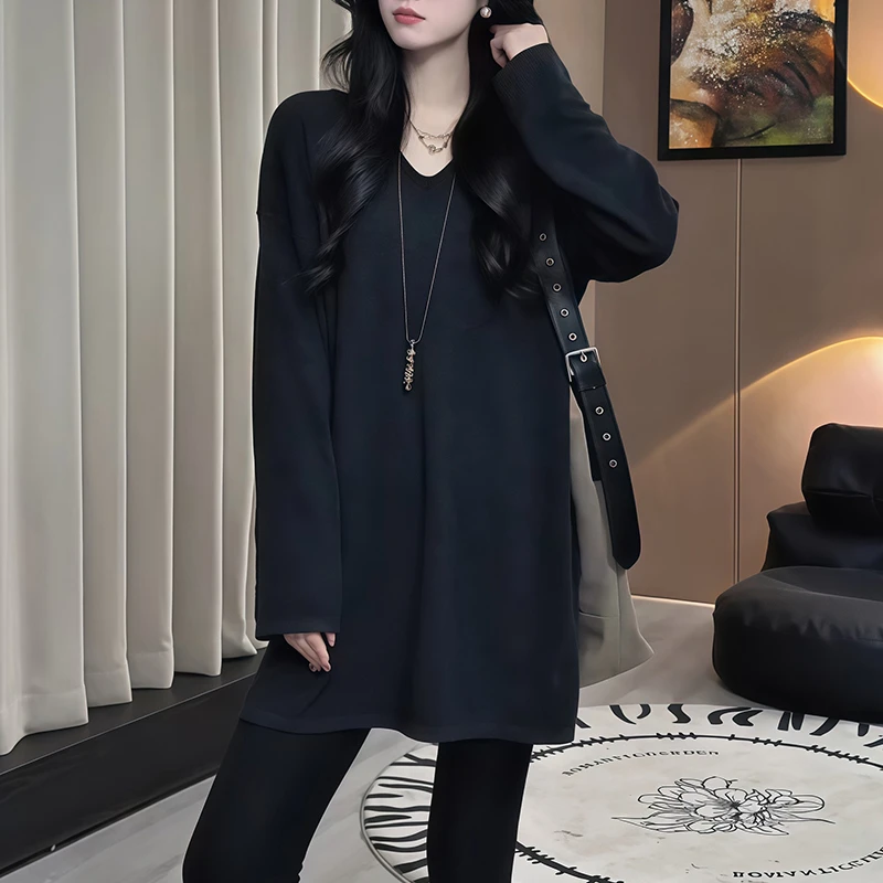 高级感v领中长款针织衫女2025新款秋冬慵懒风长袖打底衫内搭上衣