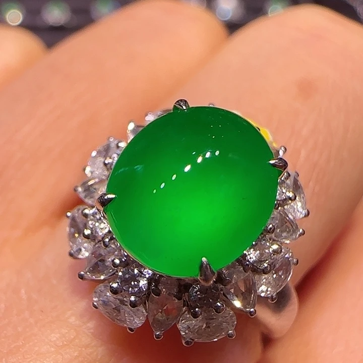 翡翠戒指18K金镶嵌戒指