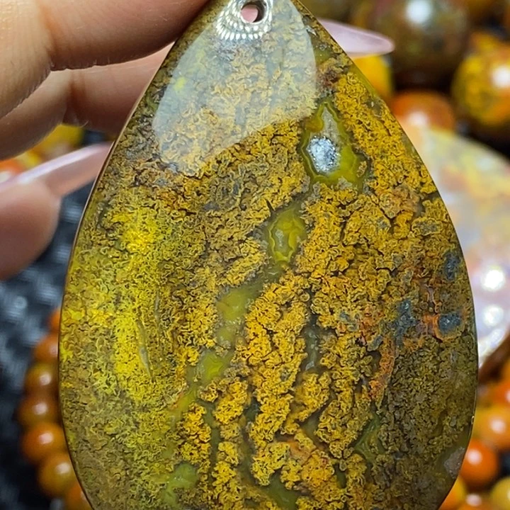 玛瑙/玉髓颈饰未镶嵌红*