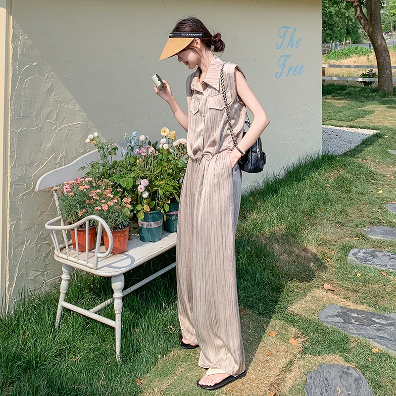 竖条纹无袖衬衫阔腿裤套装女夏慵懒松弛感穿搭时尚盐系轻熟两件套