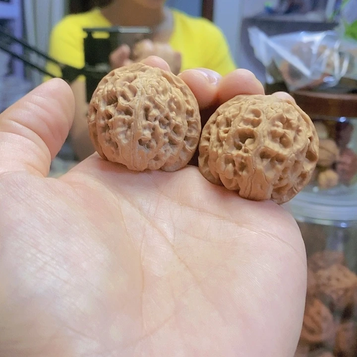 【闪购商品】文玩核桃把件37.5苹果油