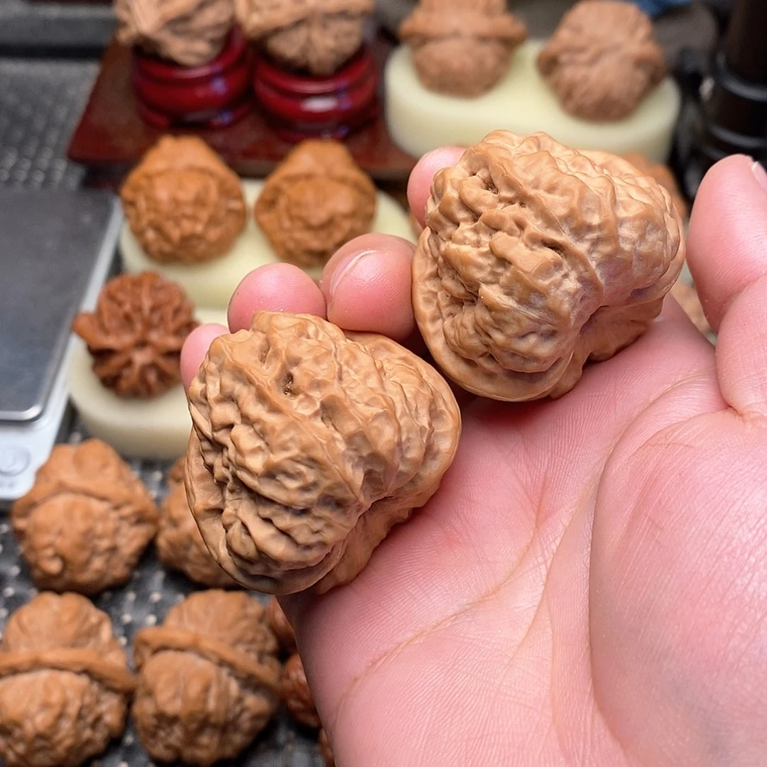 文玩核桃吊坠红****王蛤蟆头