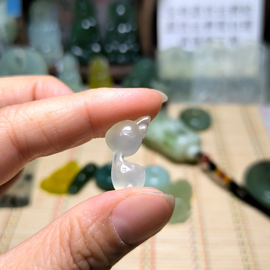 岫玉吊坠(不含链)未镶嵌
