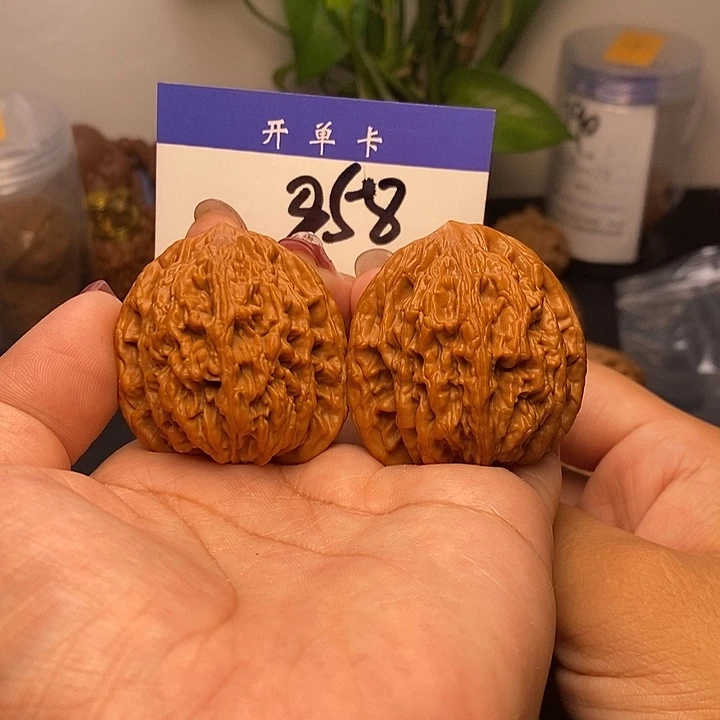 形***合吊坠桃核虎头41无刀痕s