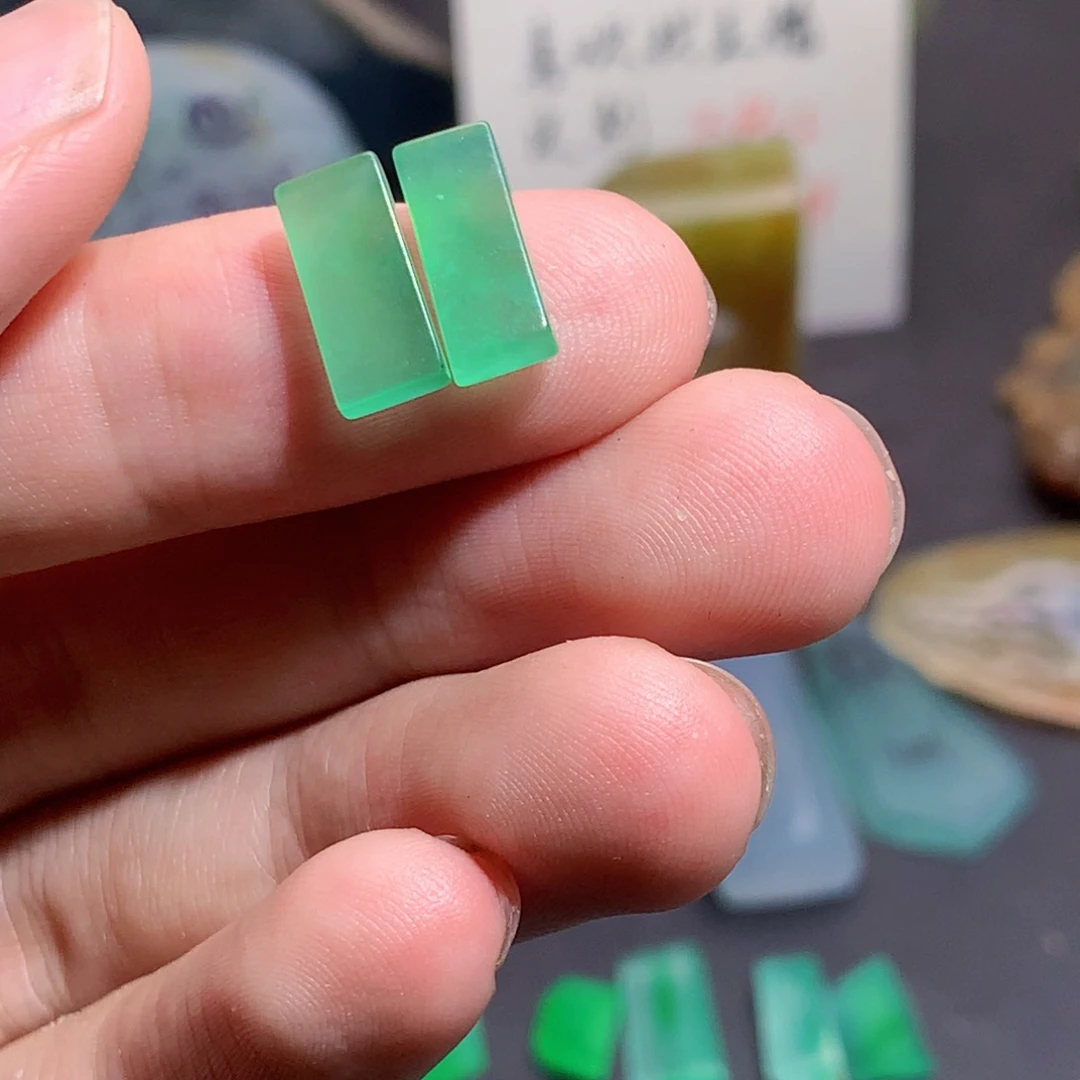 未镶嵌定制翡翠翡翠