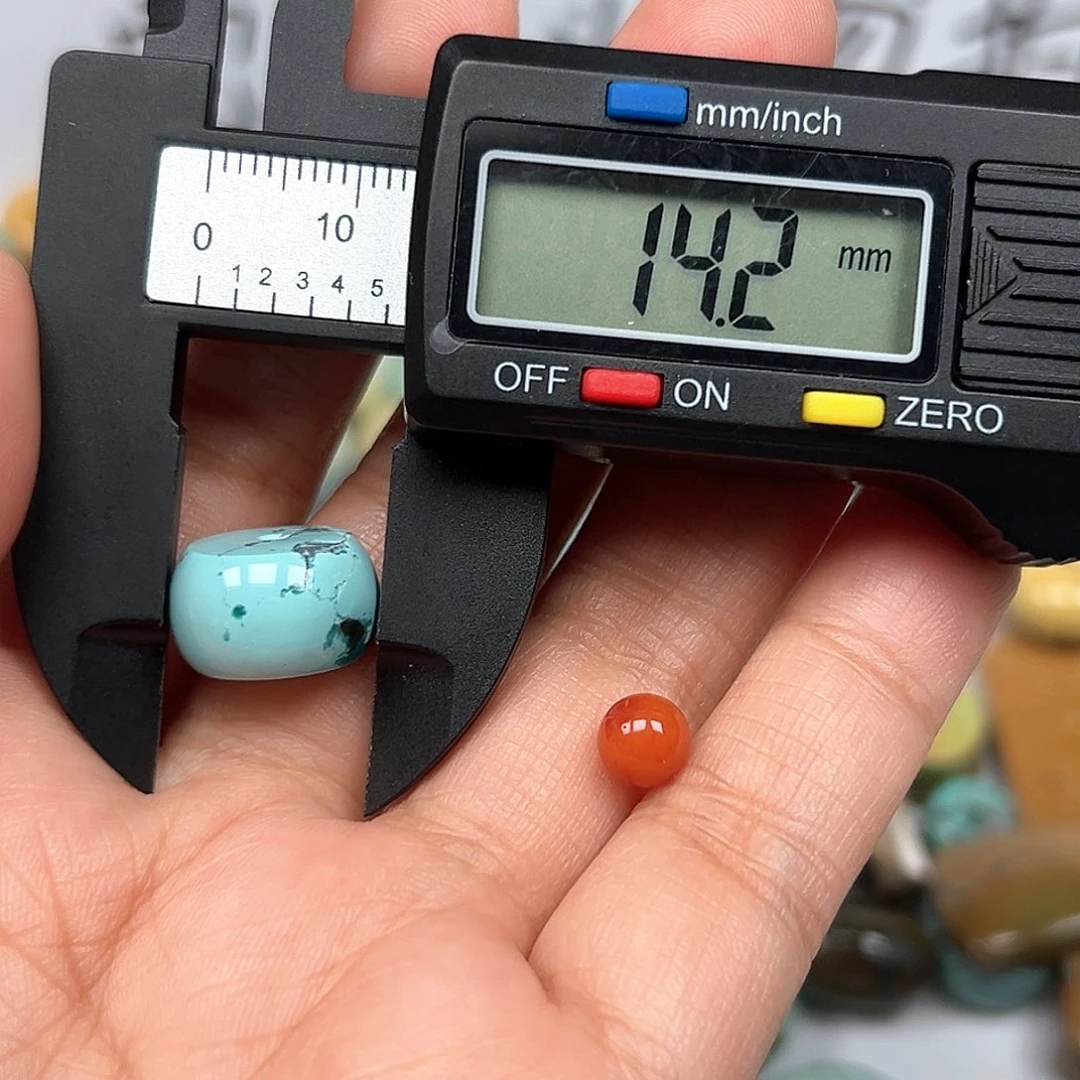南红玛瑙未镶嵌珠宝奇石