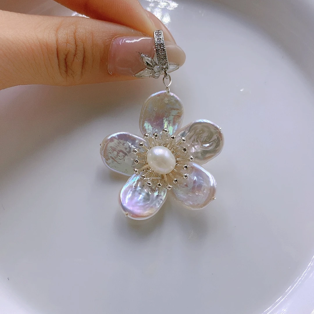 银S925镶嵌耳饰淡水珍珠