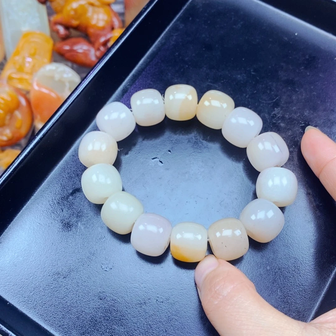 石英质玉（黄龙玉）未镶嵌吊坠(不含链)