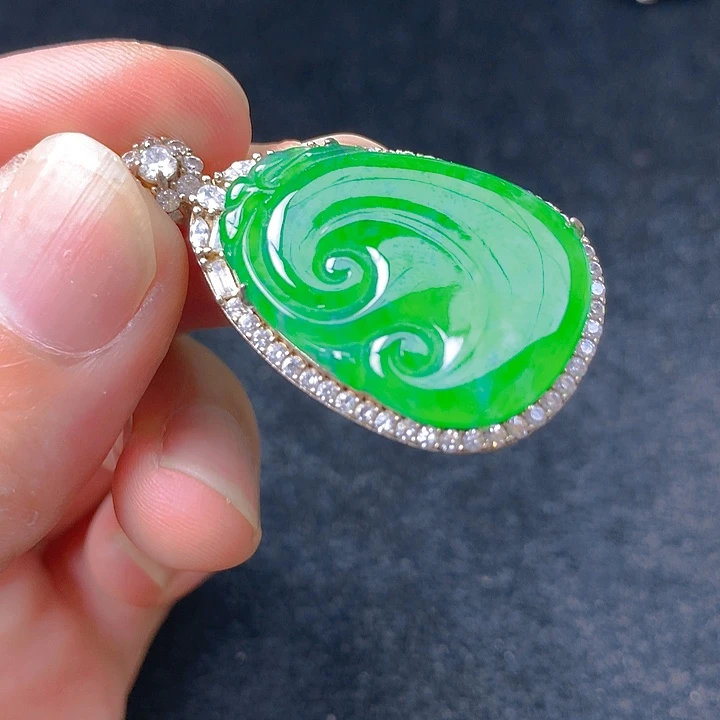 翡翠银S925镶嵌颈饰