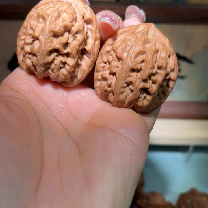 墨***铄吊坠文玩核桃红锦鲤