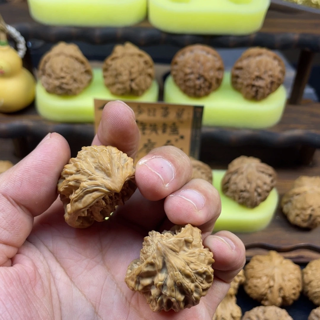 雨***序吊坠文玩核桃聚宝盆