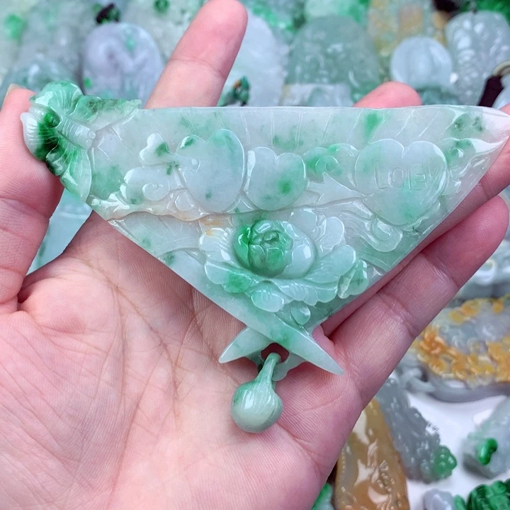 翡翠未镶嵌吊坠(不含链)