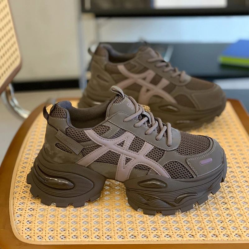 2025秋季新款厚底老爹鞋轻奢拼接炸街运动透气松糕鞋巴黎风休闲鞋