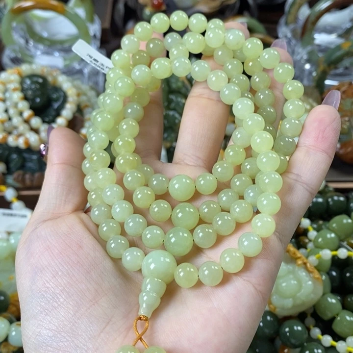 透闪石质玉108粒未镶嵌东*哥