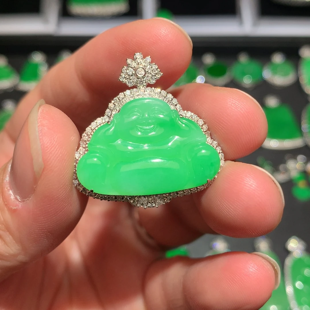 翡翠颈饰18K金镶嵌翡翠