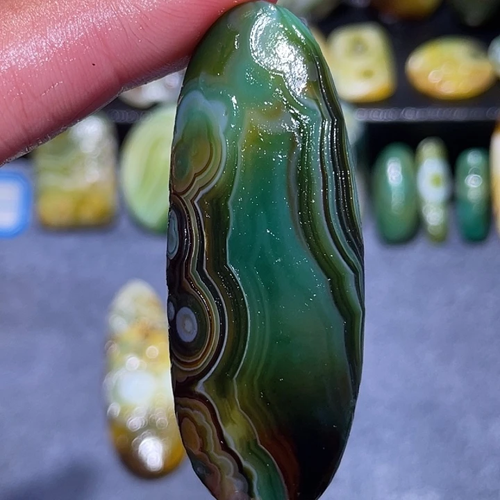 玛瑙/玉髓未镶嵌珠宝奇石