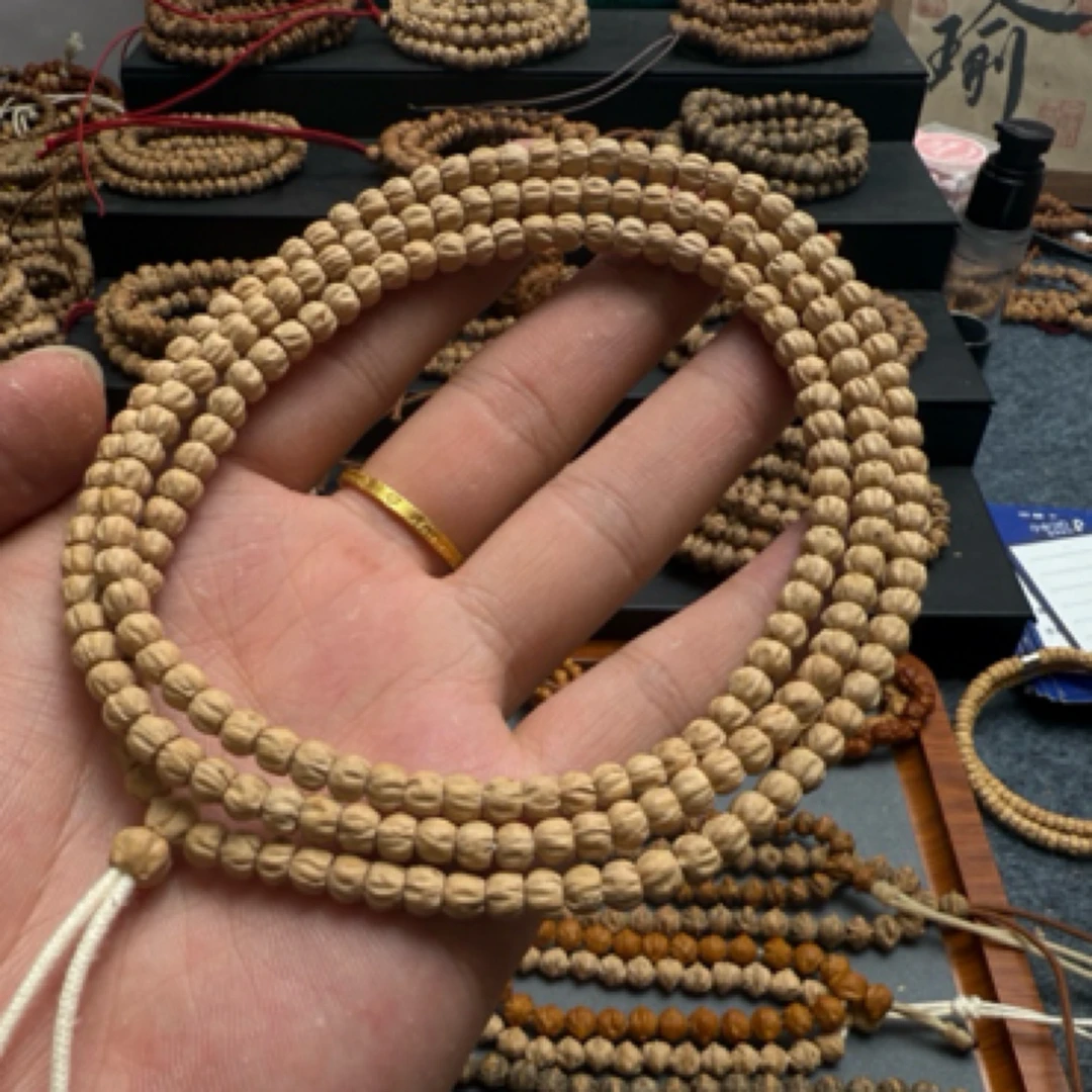 精致莲花小金豆百香籽 油皮皮质密度好