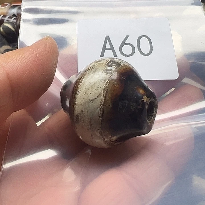 起***峰玛瑙/玉髓未镶嵌手链