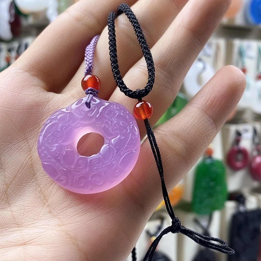 月***，颈饰未镶嵌石英质玉