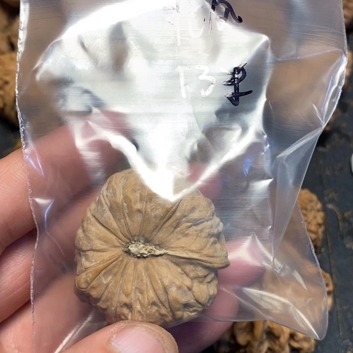 文玩核桃吊坠k*i文玩核桃异形单只