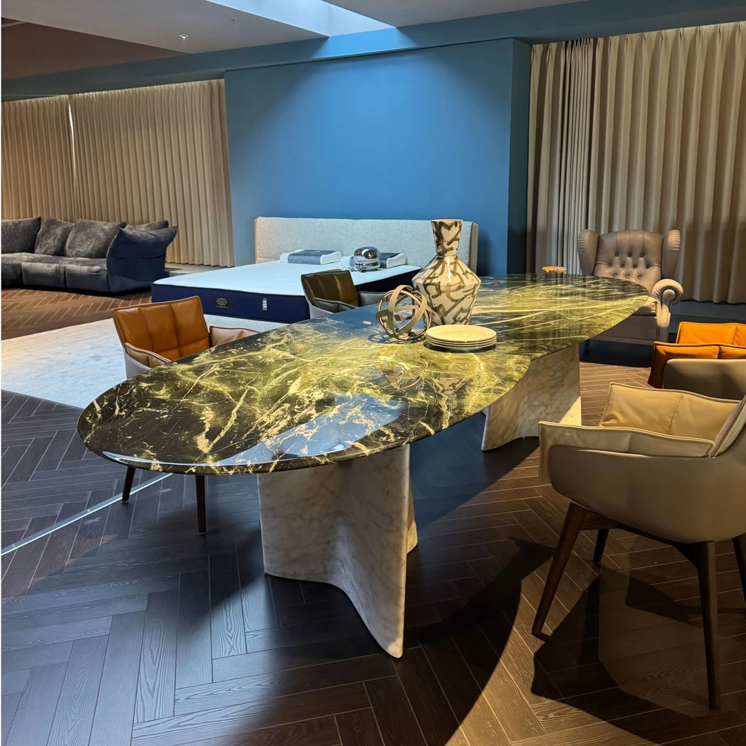 意式极简大户型别墅奢石餐桌长方形餐桌家用椭圆大理石餐桌