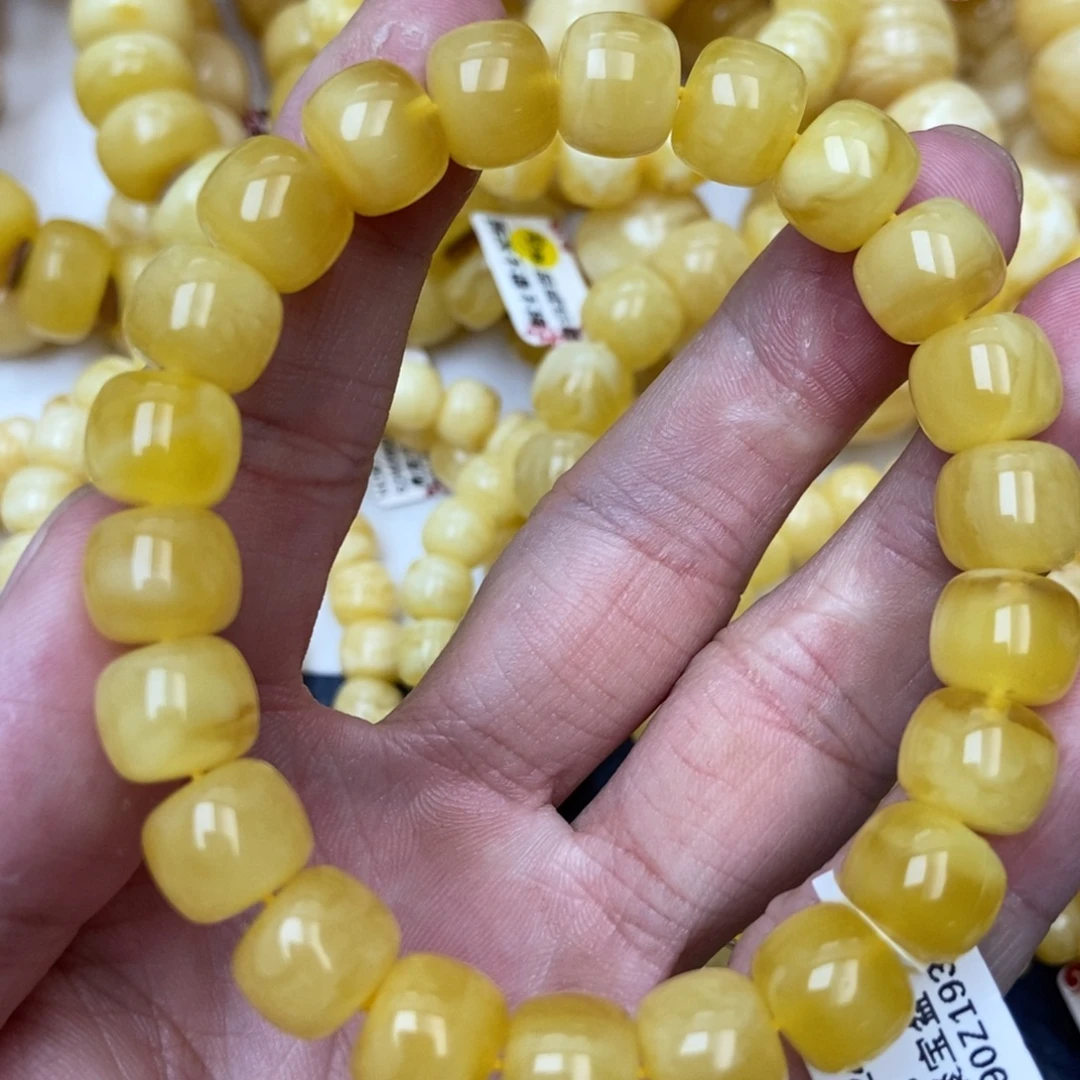 琥珀未镶嵌珠宝奇石1