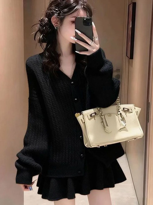 韩系小个子黑色毛衣套装女2025秋冬慵懒风穿搭针织上衣短裙两件套