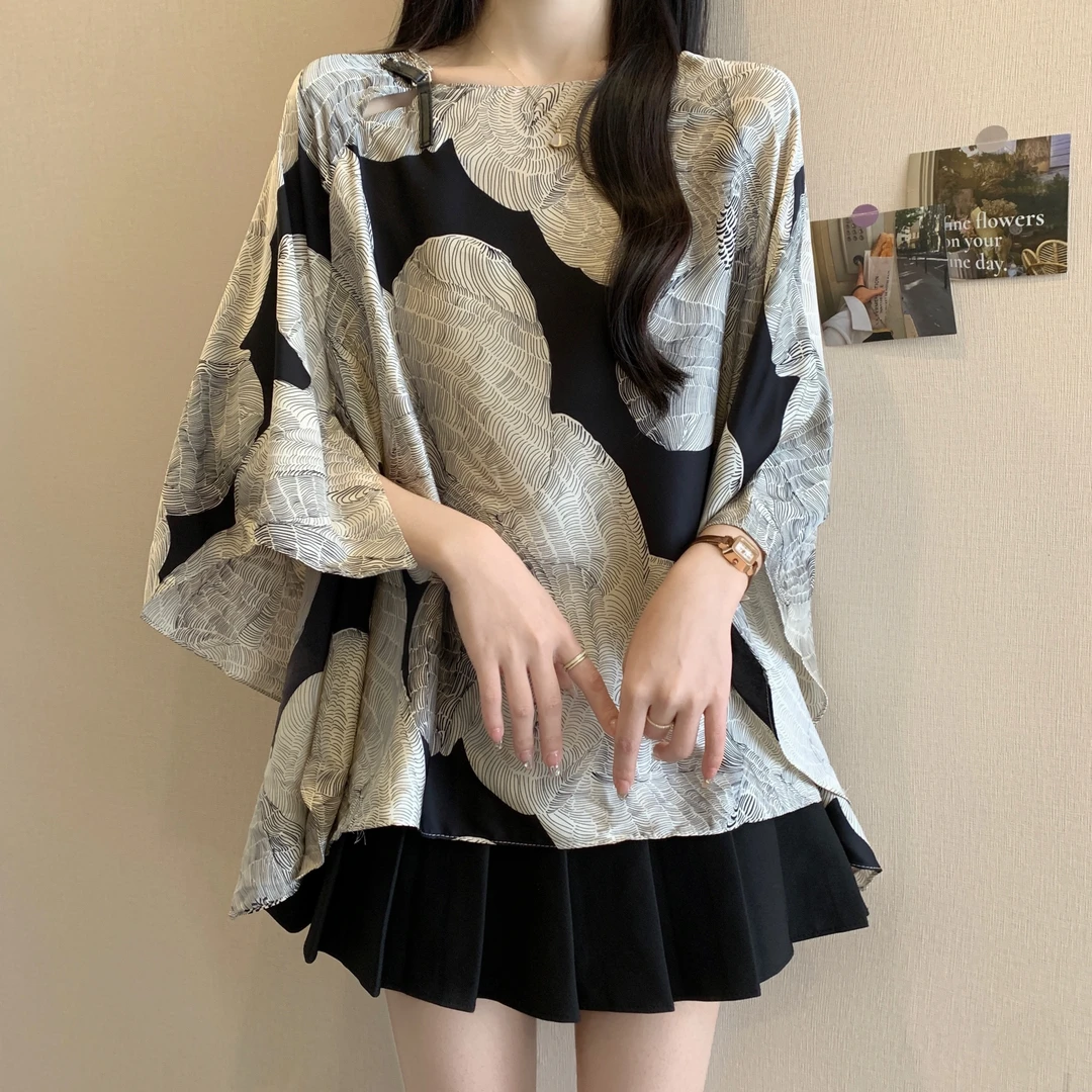 大码女装胖mm2025夏季款欧货七分蝙蝠袖显瘦遮肚T恤披肩罩衫上衣