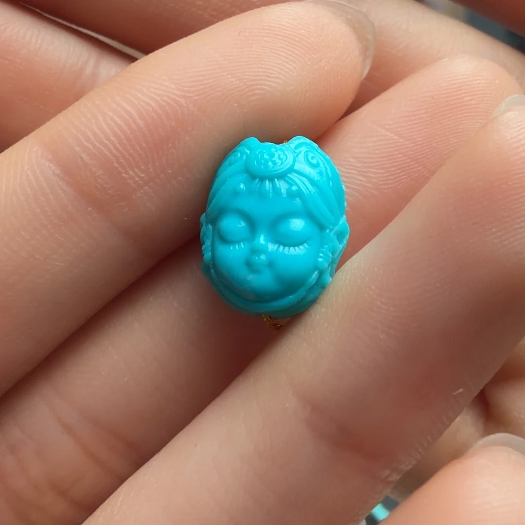 绿松石未镶嵌颈饰