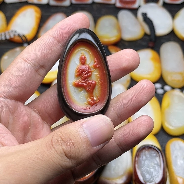 【闪购商品】颈饰未镶嵌和田玉尚*