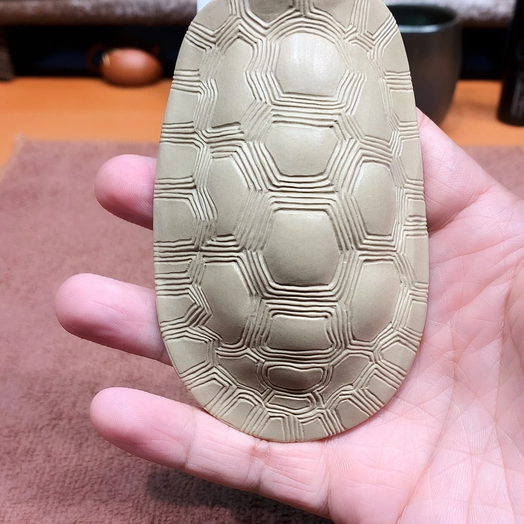 泥塑关**生龟甲茶则一个