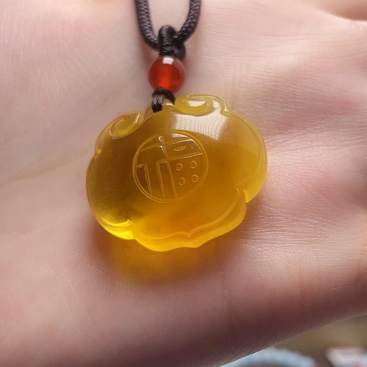 蜜蜡未镶嵌裸石吊坠