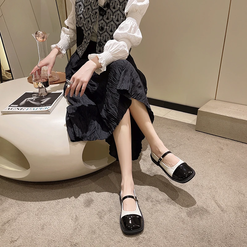 玛丽珍女鞋低跟小皮鞋小香风复古方头黑白拼色一字带法式平底单鞋
