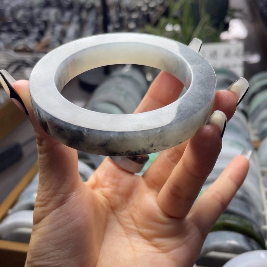 定制翡翠翡翠手镯未镶嵌