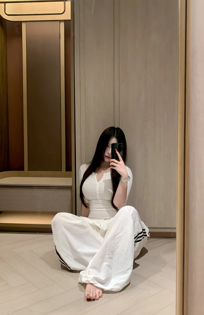 【张千慧】视觉系 条纹拼接宽松百搭松弛休闲裤及百搭视觉系上衣