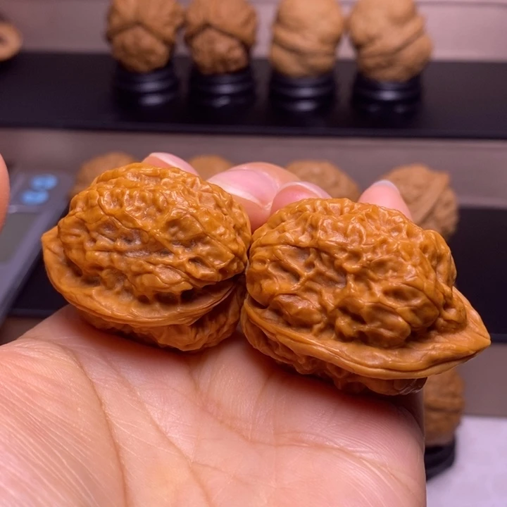 文玩核桃把件霸王枪金蟾66