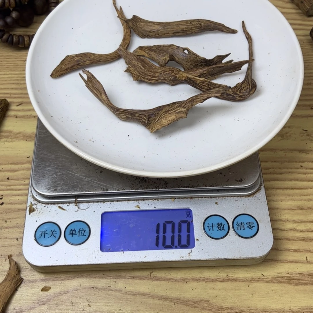 撇***生沉香碎屑沉香海南树根10 克