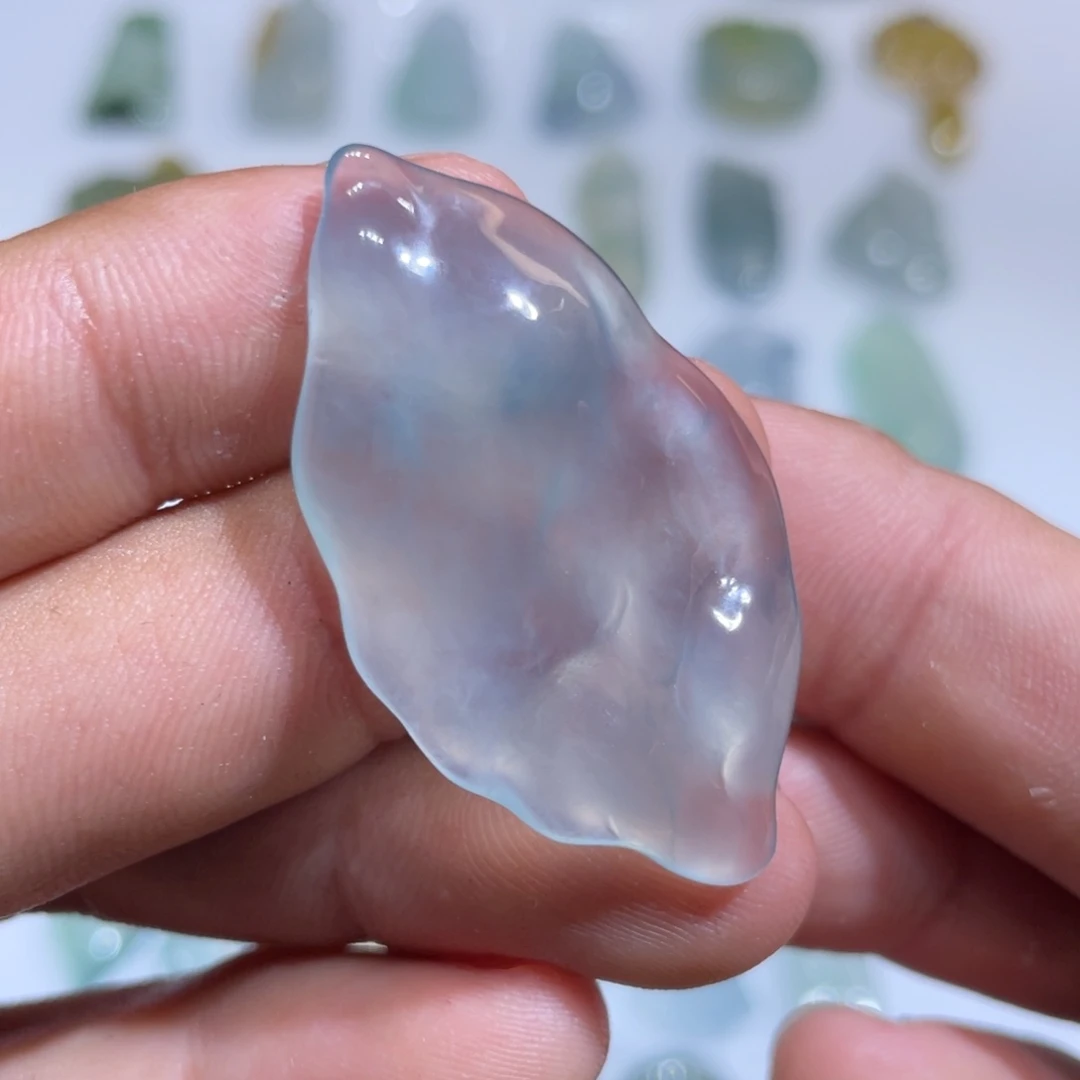 颈饰未镶嵌翡翠随形叶子