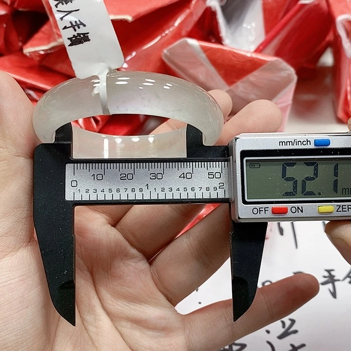 翡翠手镯未镶嵌21