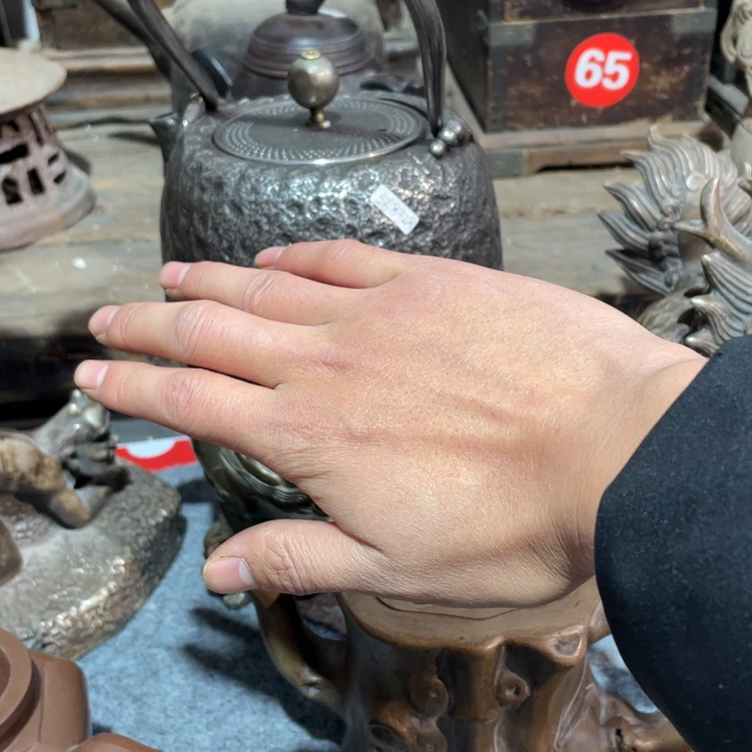 嘟***爱铜一个人在一起的时候就像