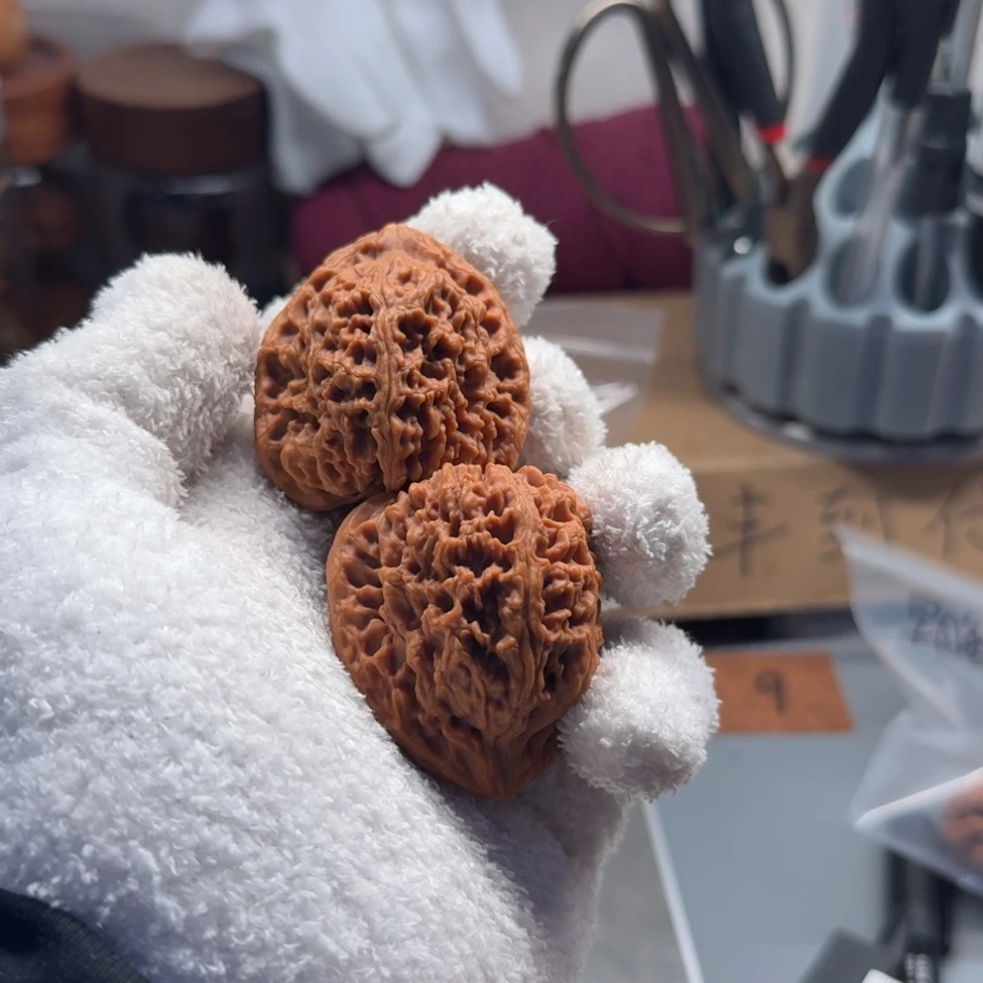 丑***呀吊坠文玩核桃南疆一代