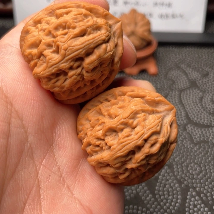 文玩核桃吊坠K*康红锦鲤39尺寸2000