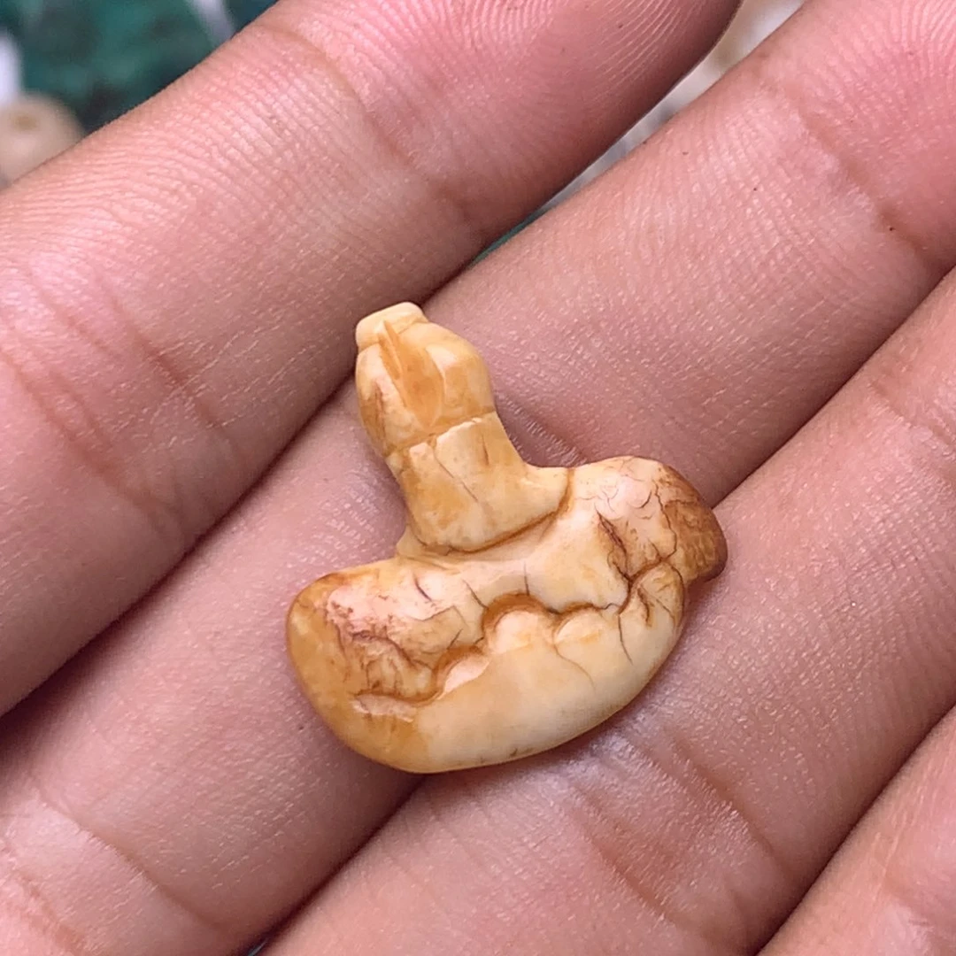 玻璃颈饰藏传小元素
