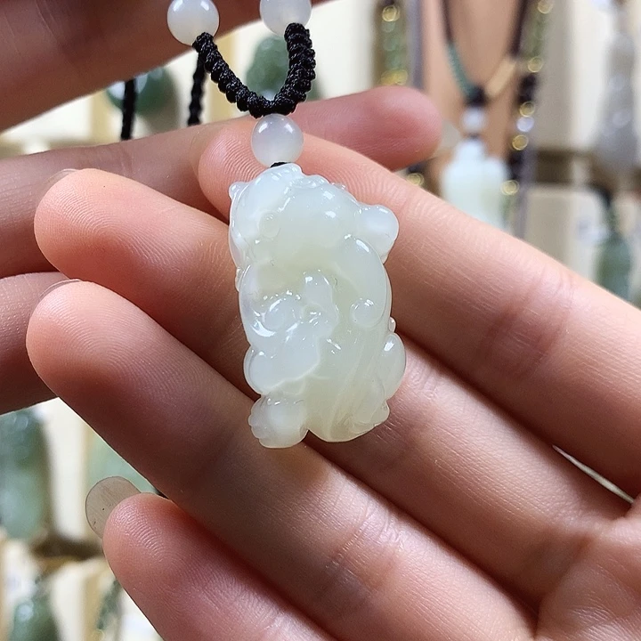 未镶嵌手链和田玉一****）