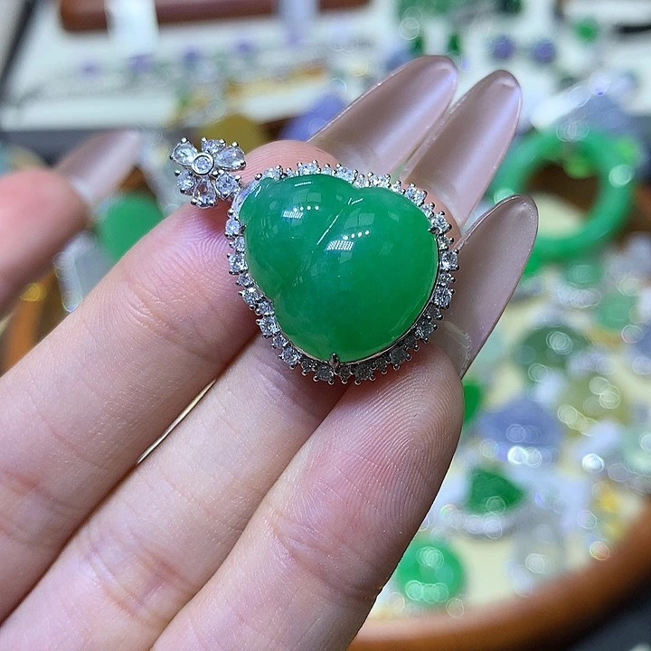 翡翠18K金镶嵌吊坠(不含链)