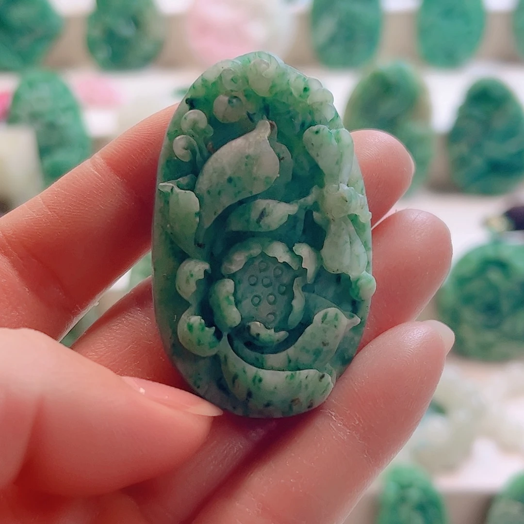 未镶嵌独山玉手链