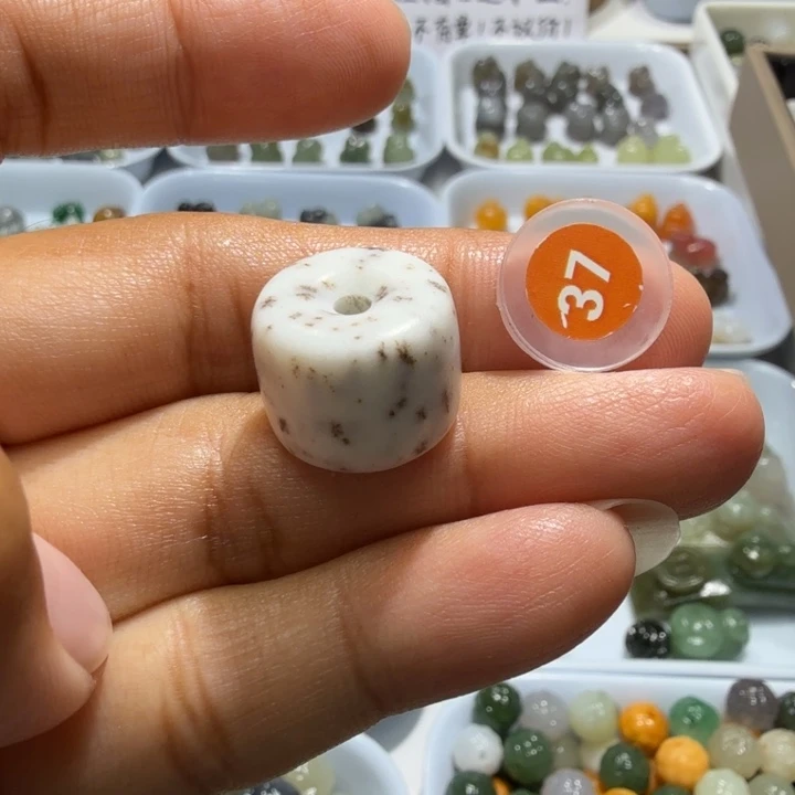 未镶嵌和田玉珠宝半成品
